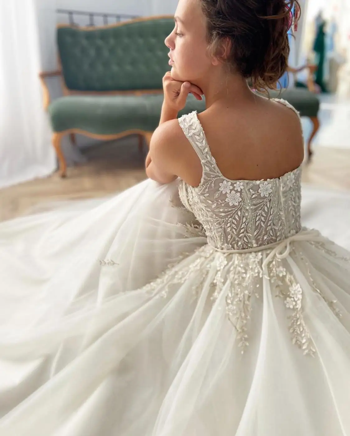2022 Lüks Çift Kayış Dantel Fildişi Gelin kadın düğün elbisesi Bir Çizgi Kare Boyun Süpürgesi Ülke gelinlikler Vestido De Robe Görüntü 3
