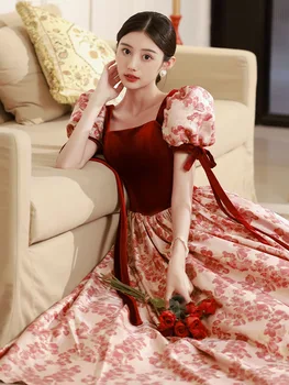 2022 Yeni Kare Yaka Puf Kollu Prenses Elbise Vintage Kırmızı Kadife Patchwork Baskı A-Line Doğum Günü Partisi Ziyafet Elbise